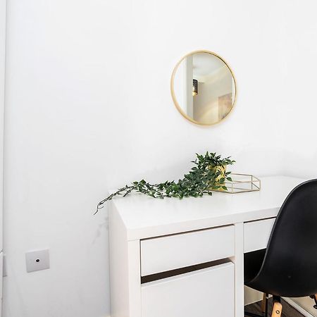 Exclusive One Bedroom Apartment - City Centre - Free Wi-Fi Netflix Sheffield Exterior foto